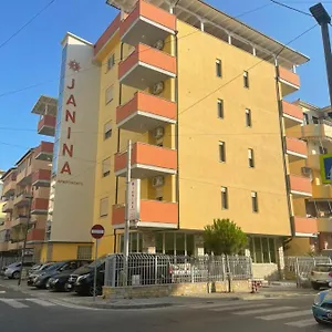 Apart Otel Janina, Dıraç