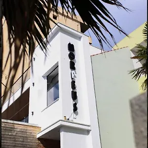 Otel Morfeus, Dıraç