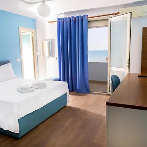 Otel Max, Dıraç